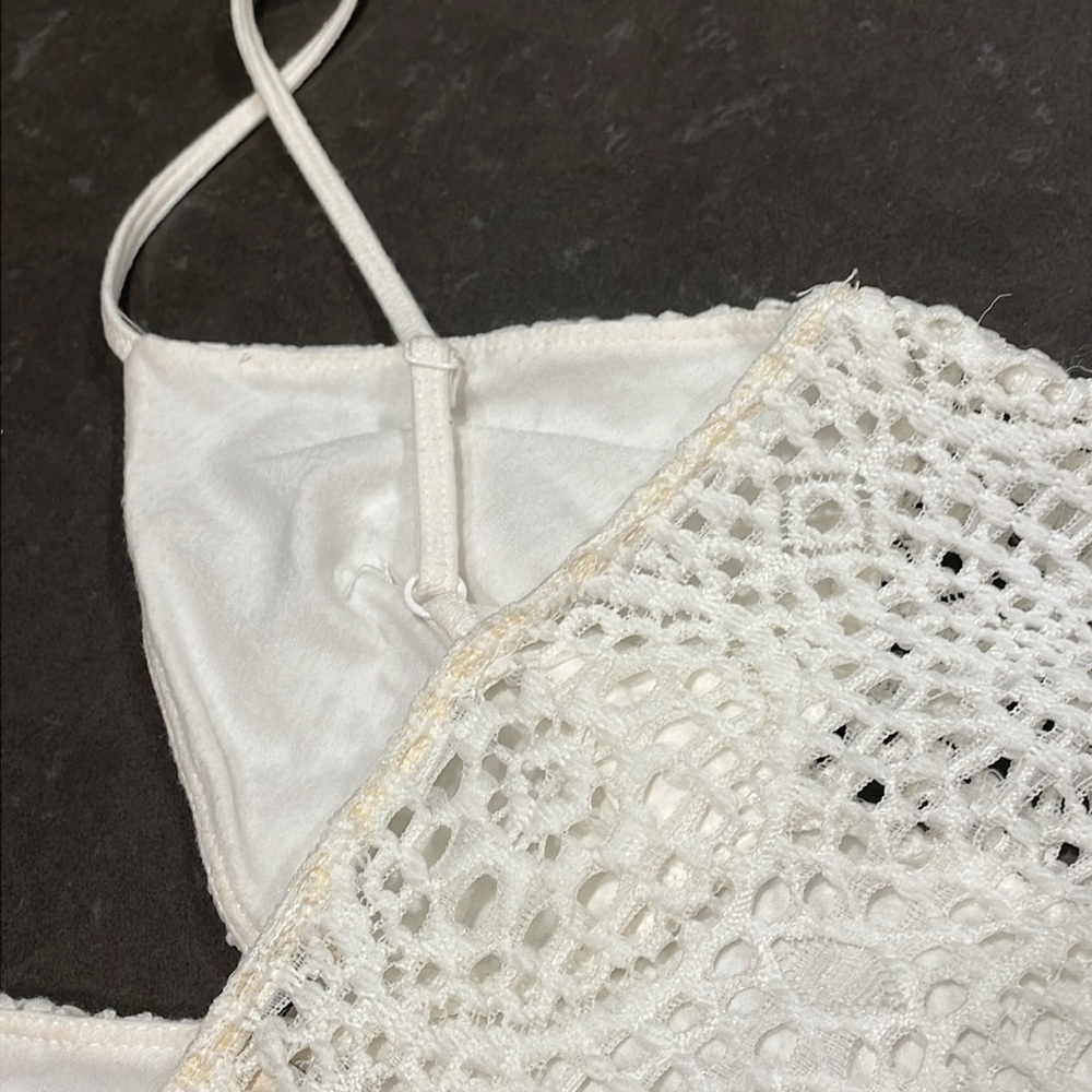 Express One Eleven White Crochet Bodysuit Small - Picture 13 of 16